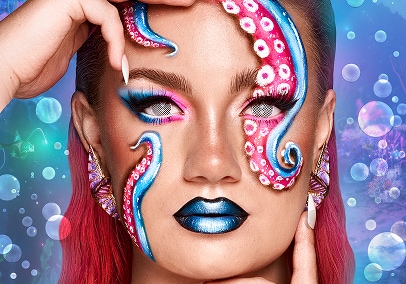 <p style="text-align: center;"><span style="font-size:22px;"><strong>More Halloween looks</strong></span></p>