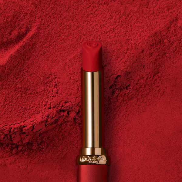 L'Oréal Paris Color Riche Volume Matte Lipstick 300 Rouge Confident