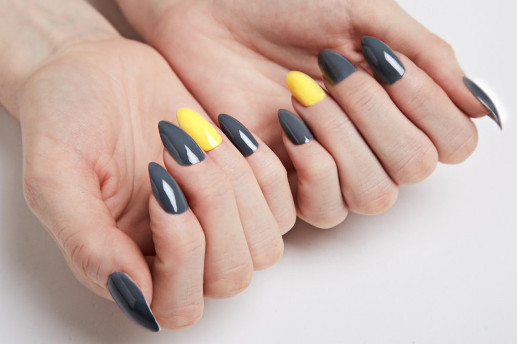 fake nails