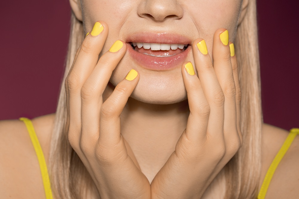 Stop nail biting feature