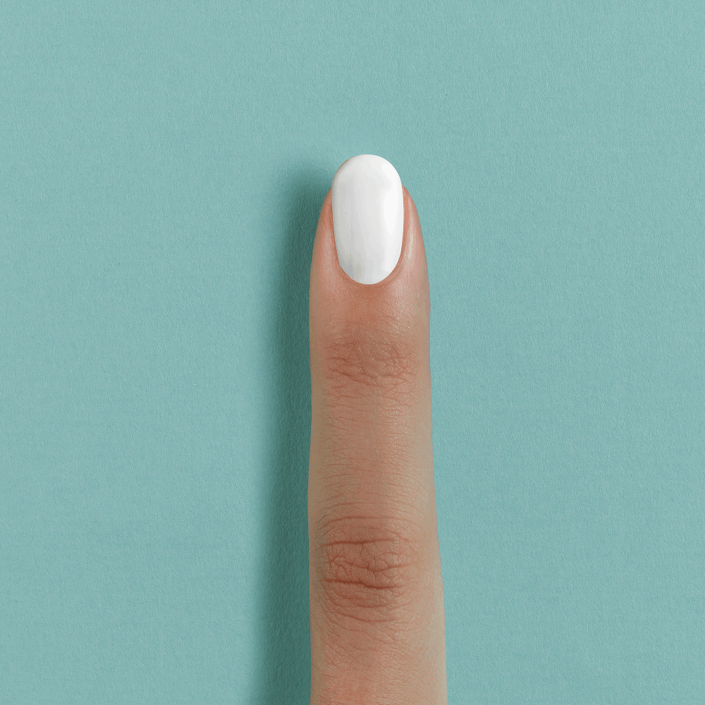 Polka dot nail art 2