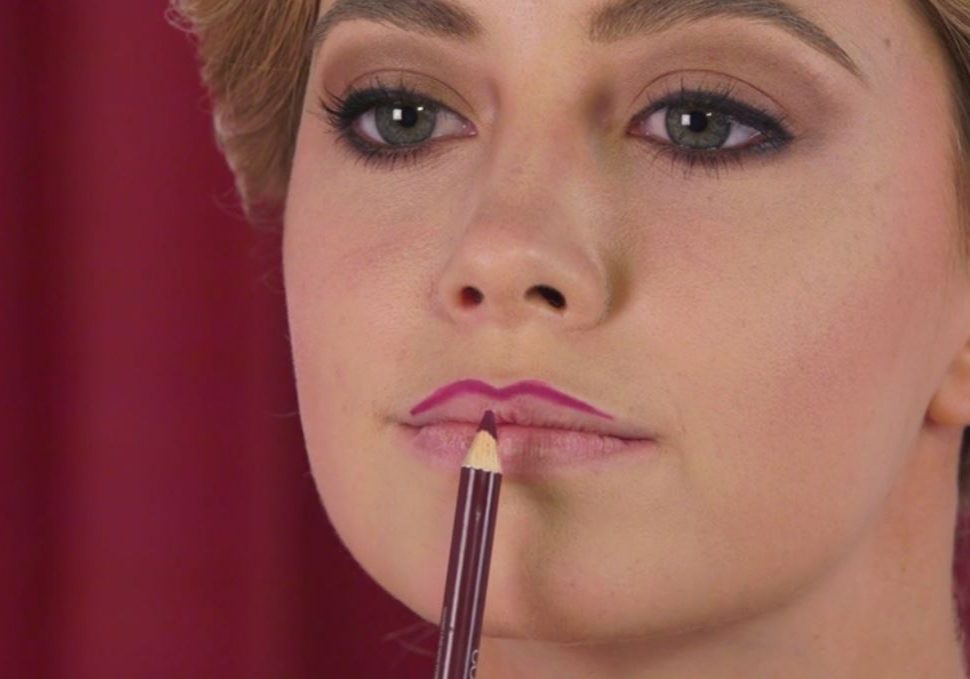 How to Modern 1920 Flapper Girl Makeup 1 (1)