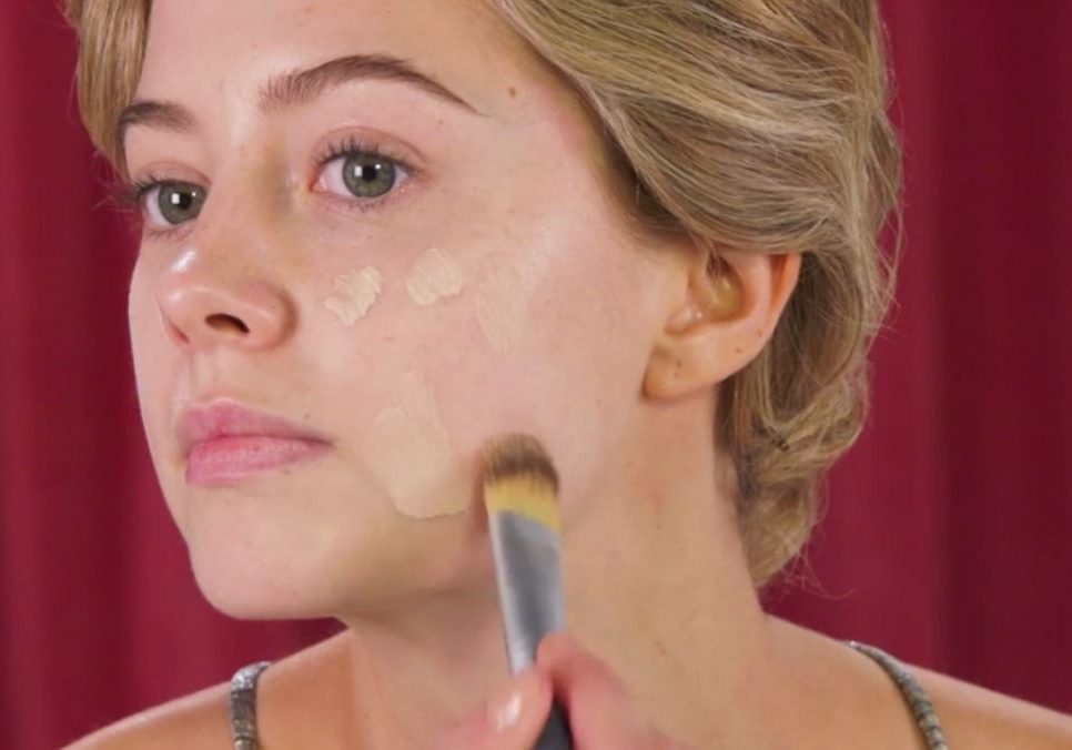 How to Modern 1920 Flapper Girl Makeup 1 (1)