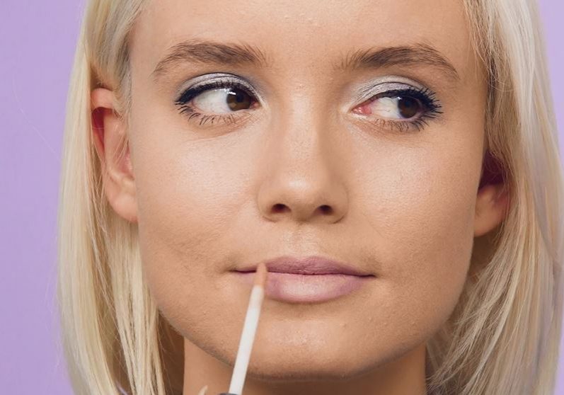 Makeup for Ash Blonde Hair